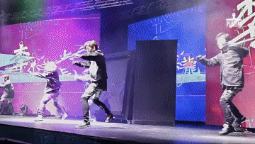 Drawing arts performance painters