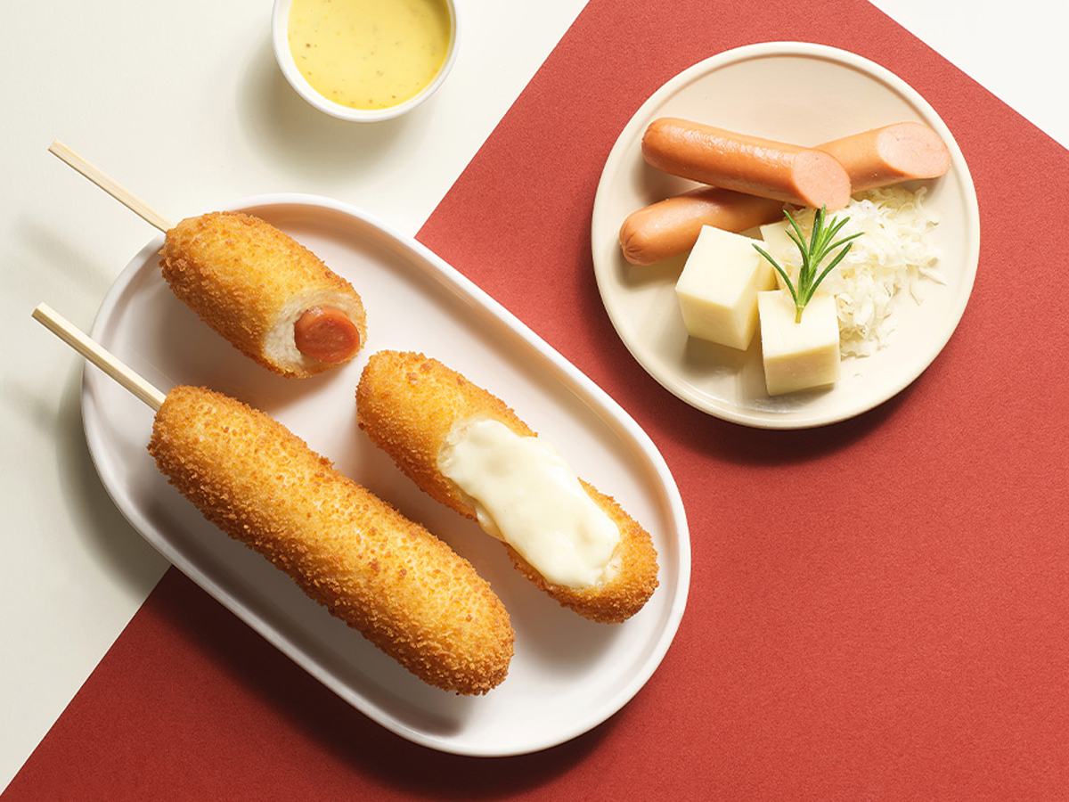 Half-and-Half Mozza Hotdog