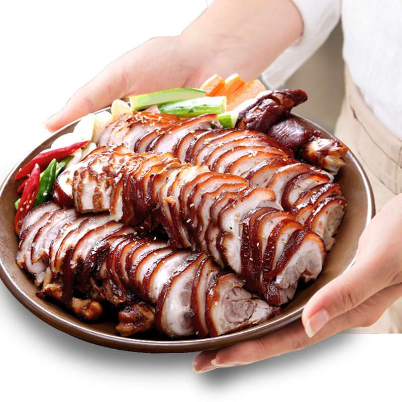 Braised pig's trotters (Jokbal)